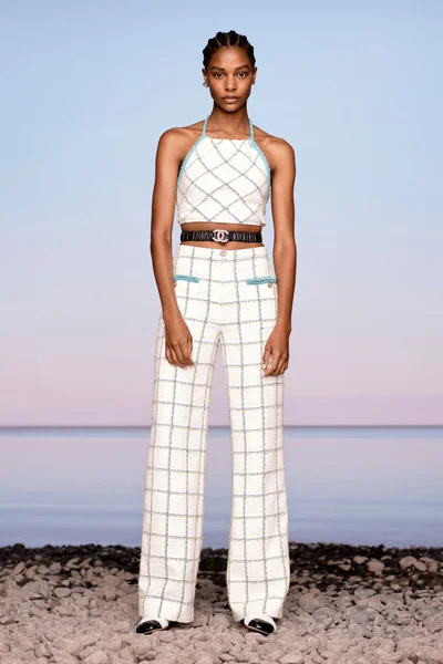 Look 17